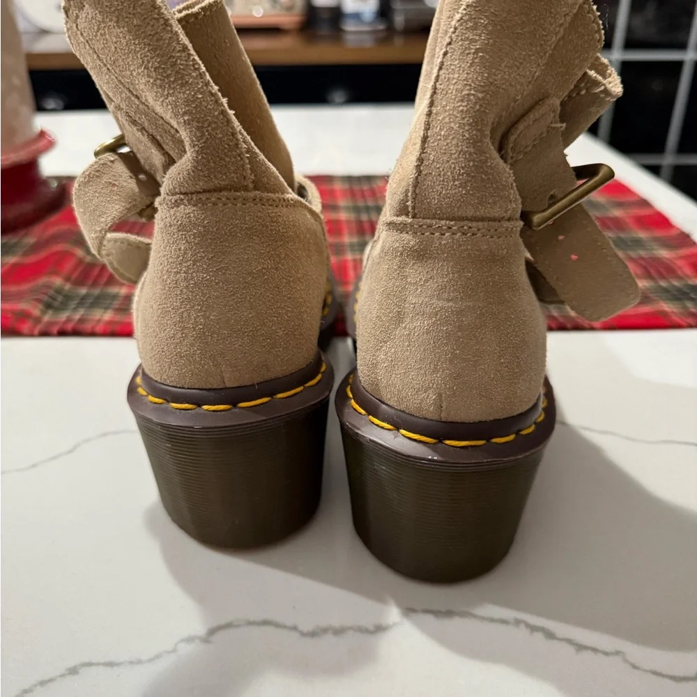 NWOTs Dr. Martens Wedge Boot Size 5 - Picture 3 of 5